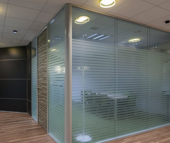 Aluminium Fabricator Contractor in Noida