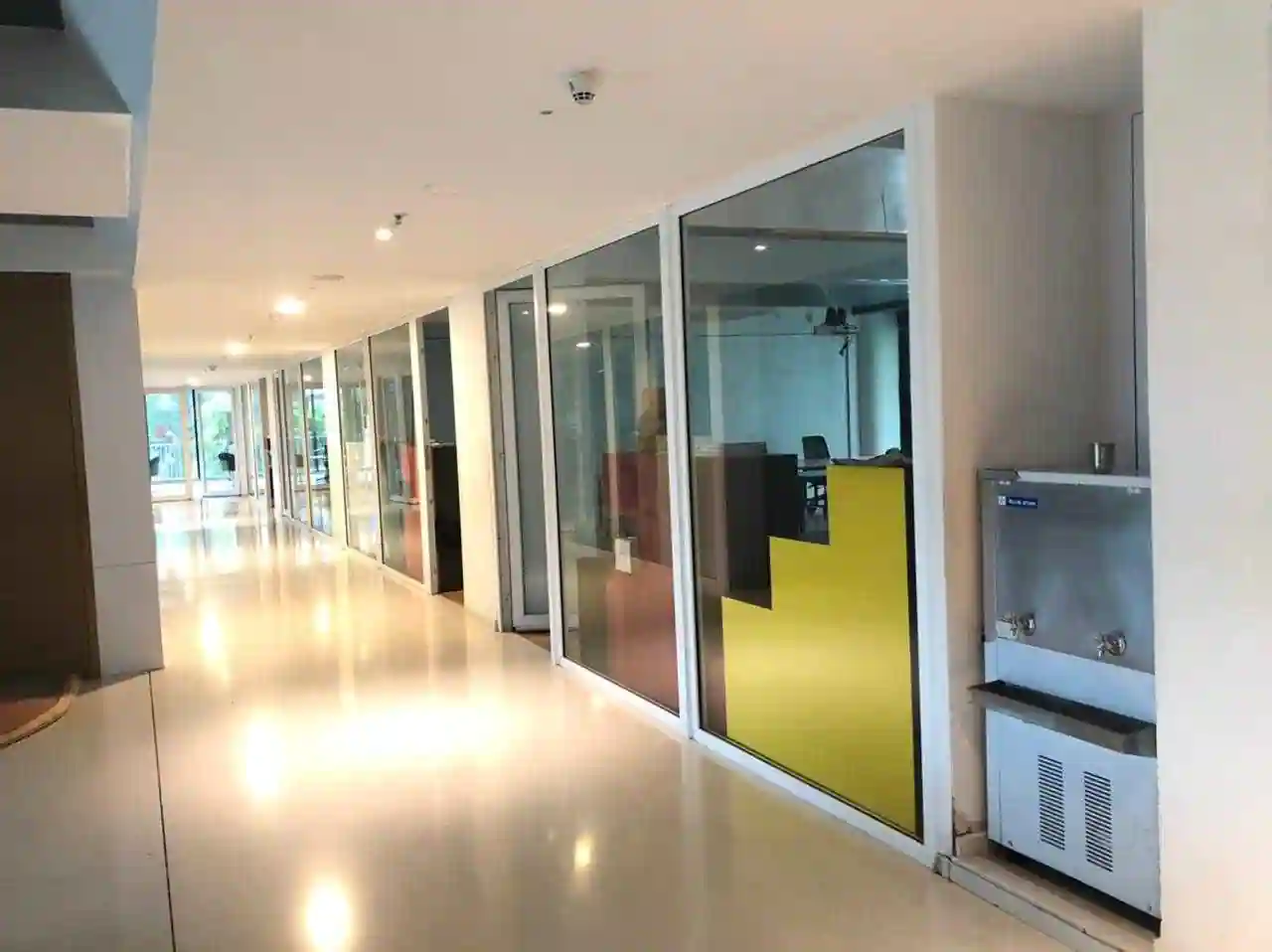 Aluminium Fabricator Contractor in Greater Noida
